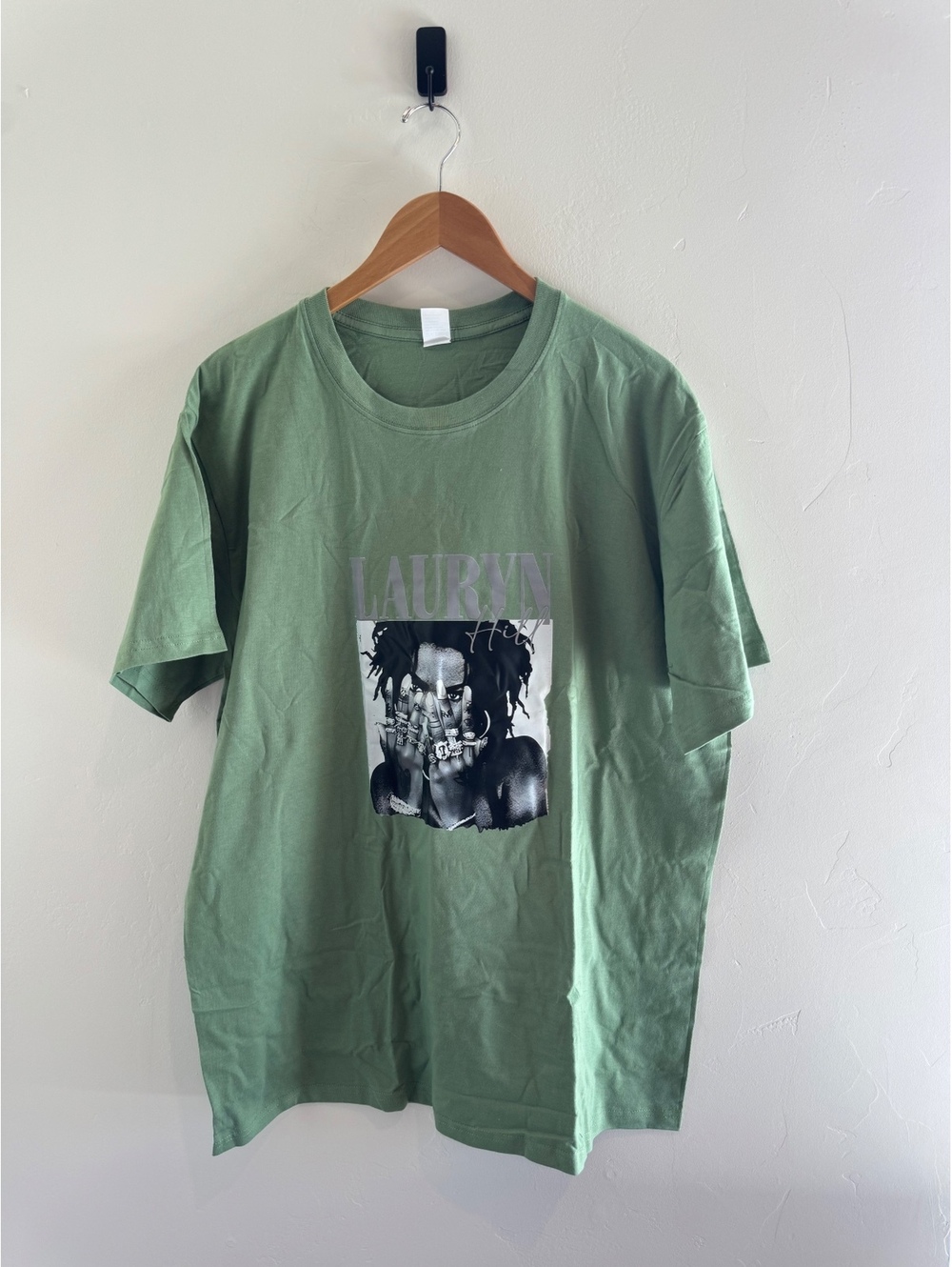 Lauryn Hill Custom Graphic T-Shirt Green XL New Without Tags